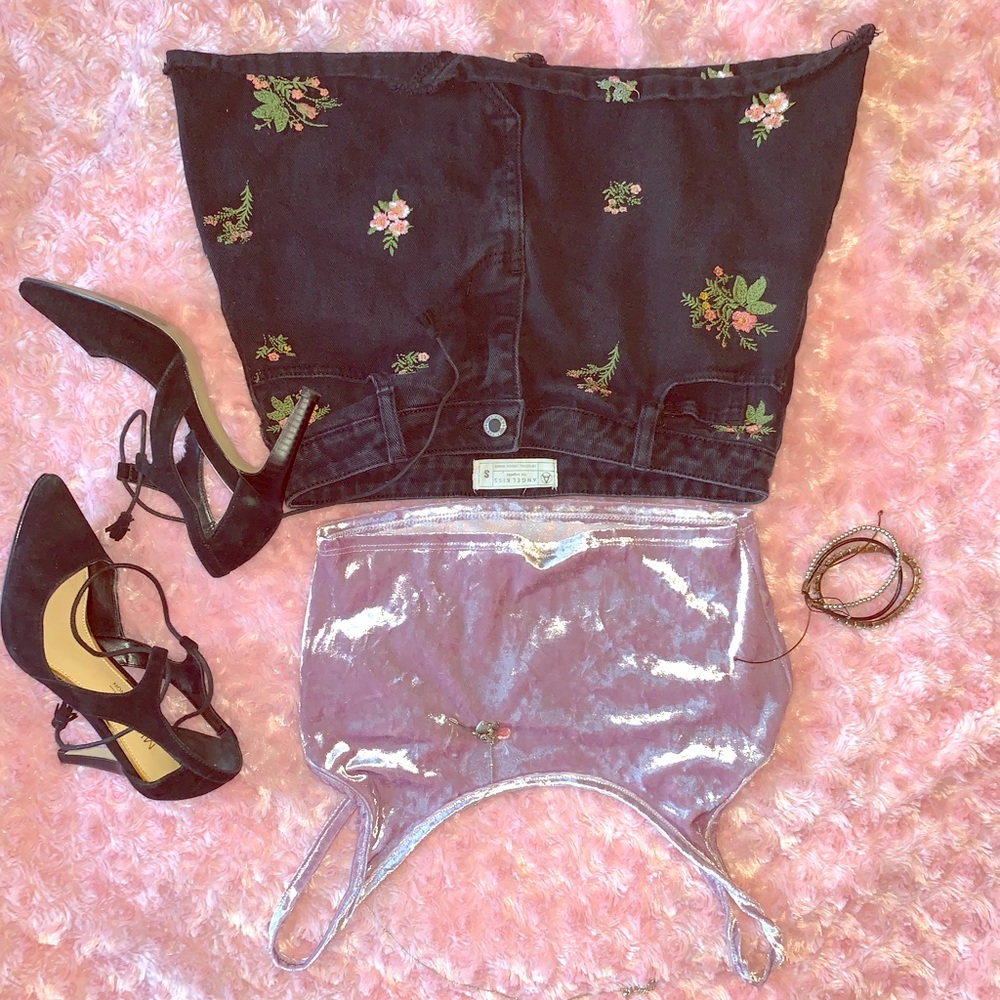 Jean flower embroidered mini-skirt